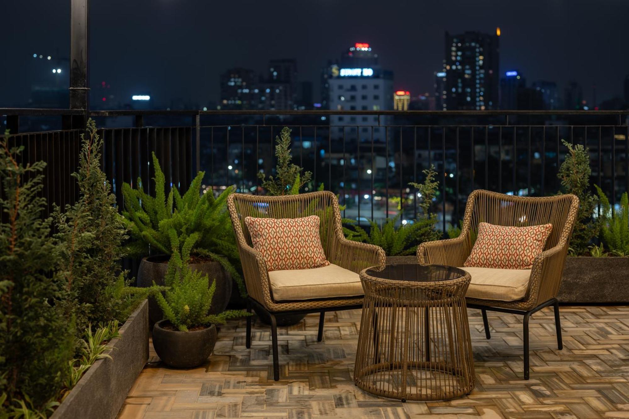 Irest Signature Ba Dinh Lakeside — Photos 2